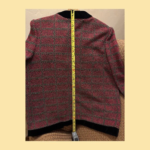 Castleberry Mod Geometric Design Knit Jacket - Picture 7 of 7